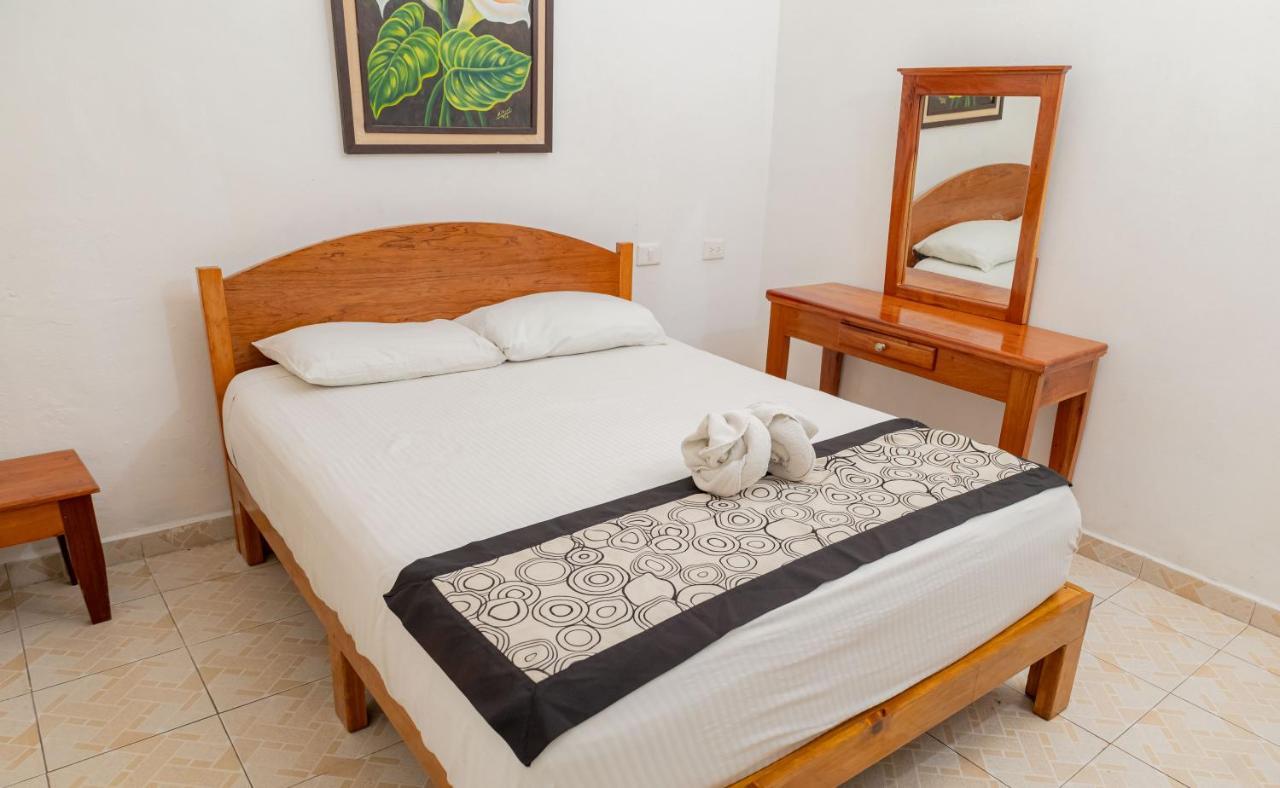 Hotel Las Palmas Cancun Centro Kültér fotó